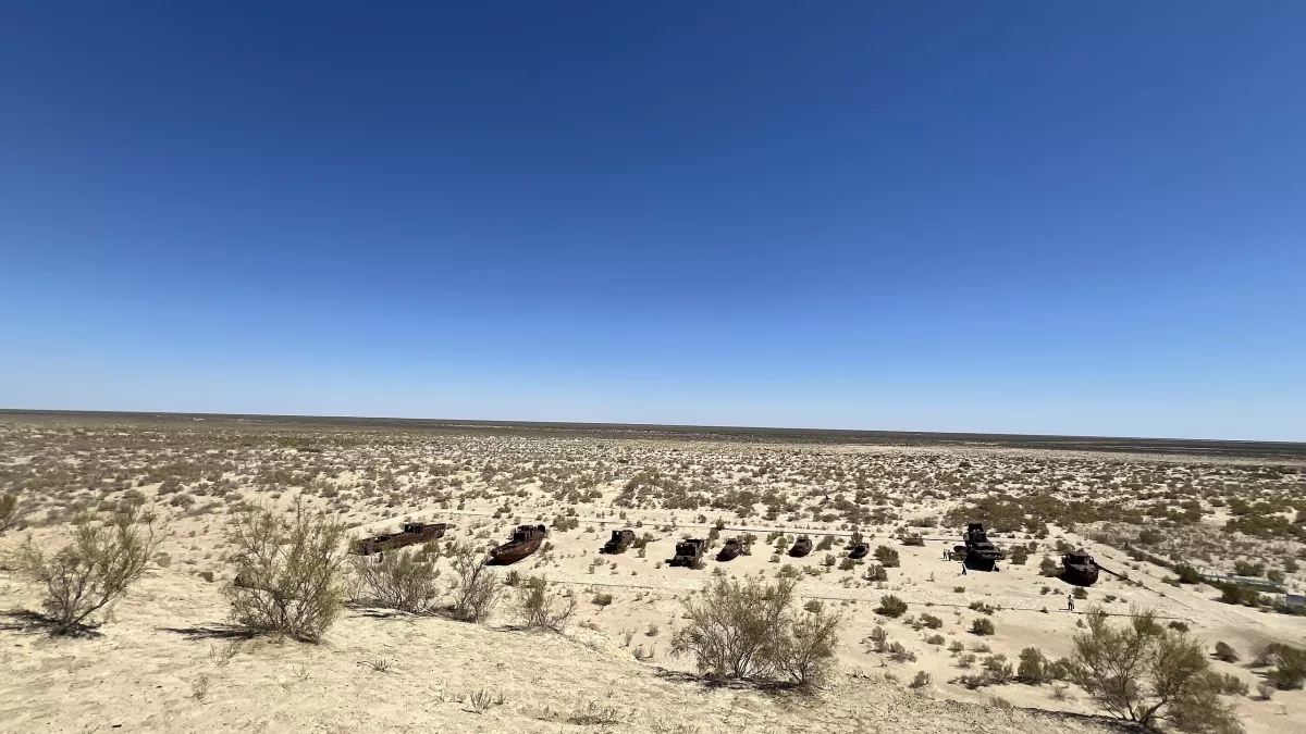 Cmentarzysko statków w uzbeckiej części wyschniętego morza aralskiego